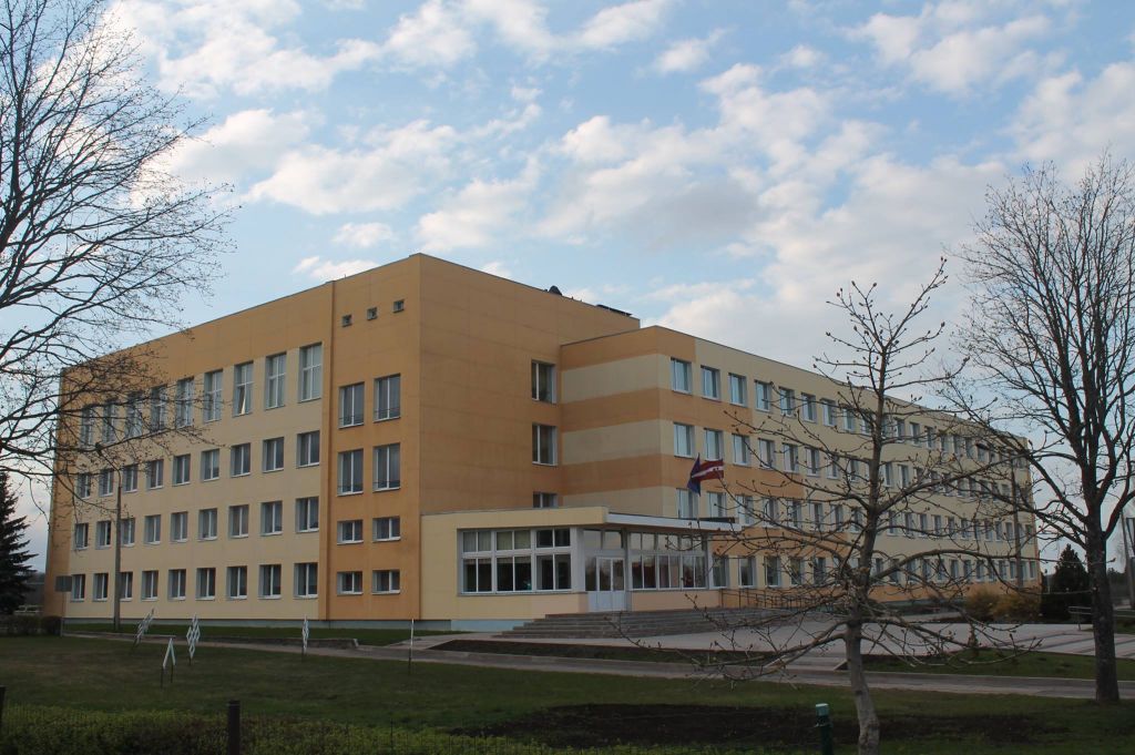 1309180710153568687696299286714