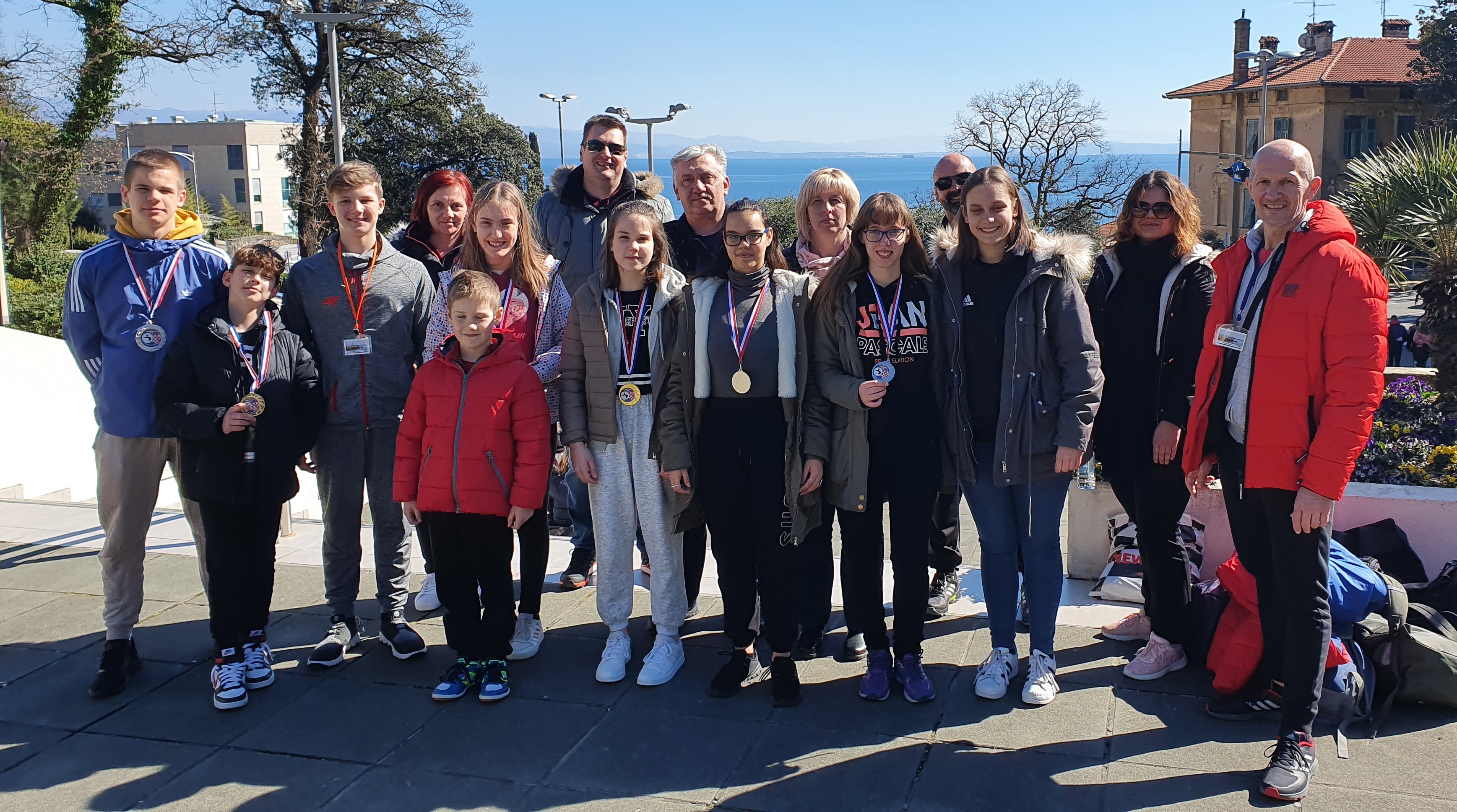KARATE CENTAR ŠENKOVEC S međunarodnog turnira u Opatiji vratili se sa šest medalja