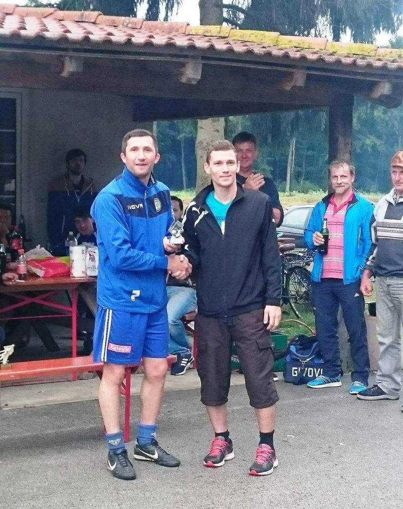 received10208422004302072795968