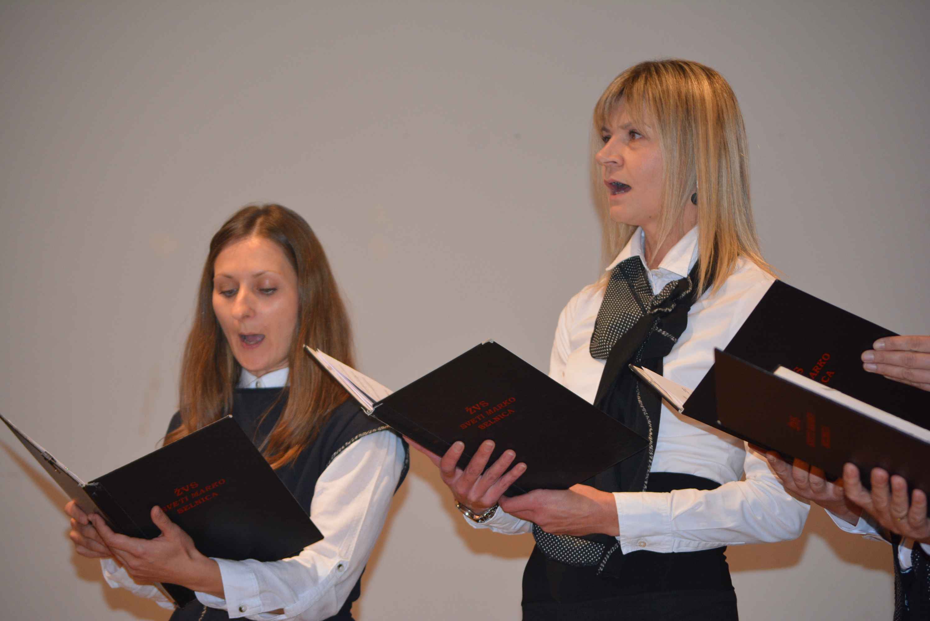 FOTO/VIDEO Divno glazbeno putovanje na godišnjem koncertu ženske vokalne skupine KUU ‘Veseli Međimurci’