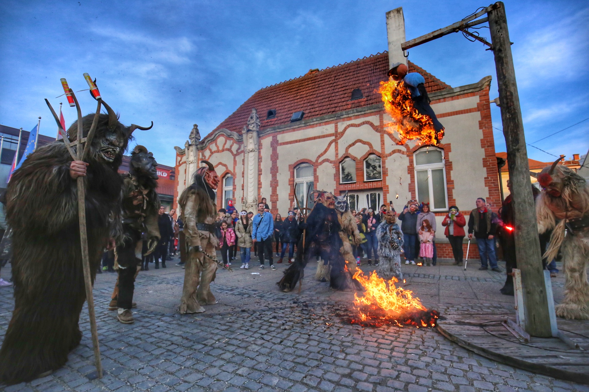 Fašnik u Čakovcu privukao veliki broj maski i građana