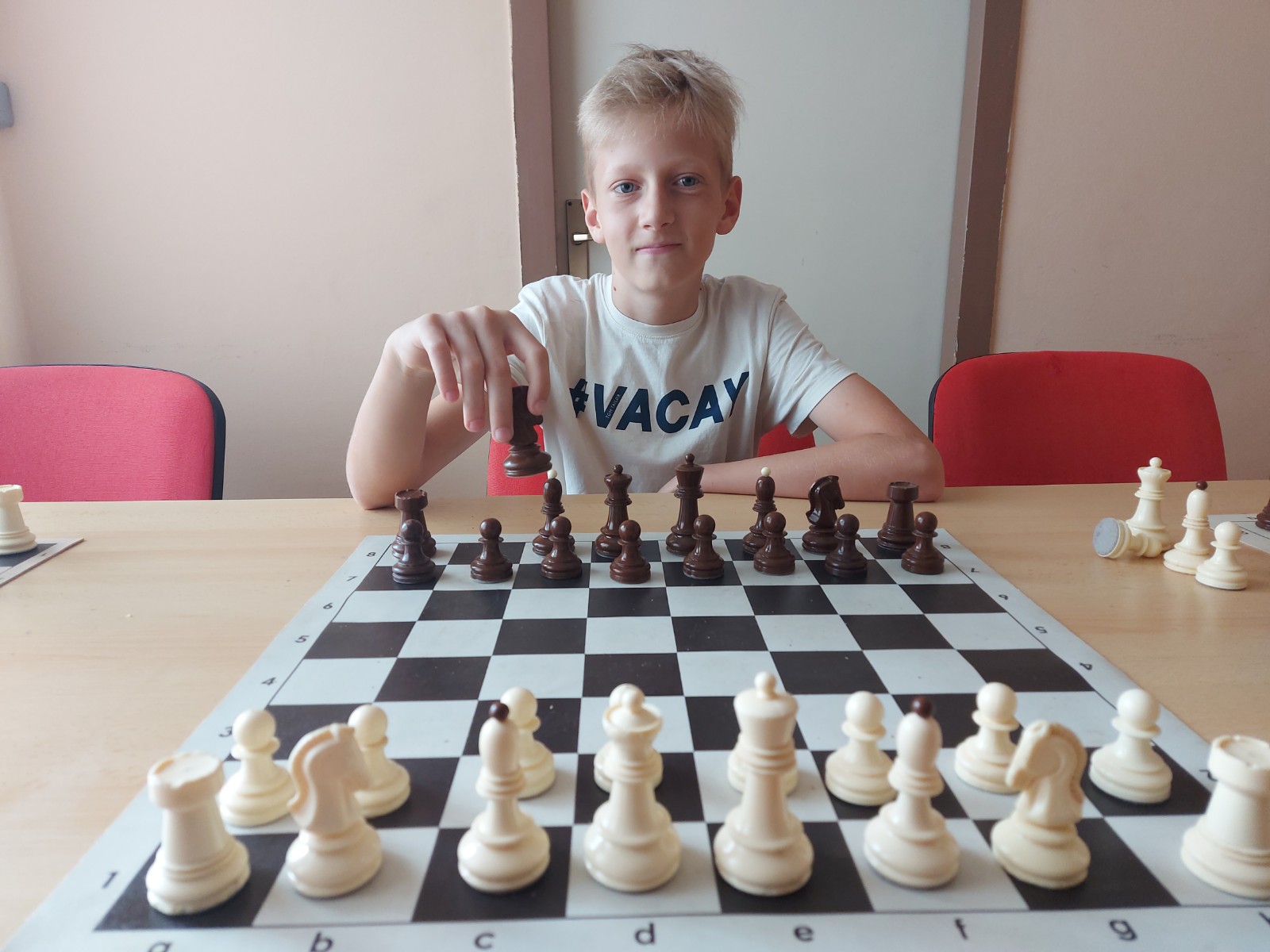 MLADI ŠAHISTI Prvenstvo Međimurja: Leon Gregorinčić iz Brezja okitio se titulom kadetskog prvaka MLADI ŠAHISTI Prvenstvo Međimurja: Leon Gregorinčić iz Brezja okitio se titulom kadetskog prvaka