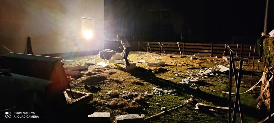 FOTO Potepanje ih nije mimoišlo: Žene se Marta Tuksar i Krunoslav Erdelja iz Peklenice