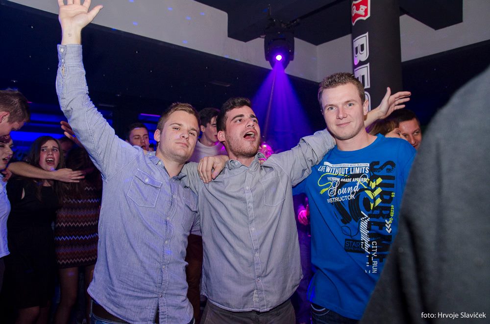 1493941812165689817510285754567