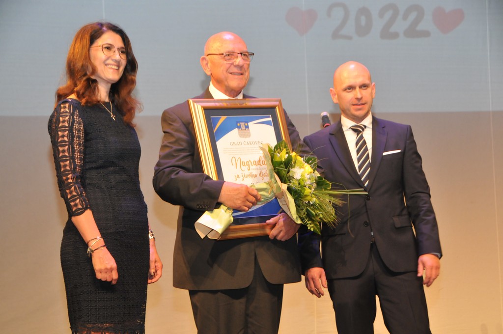 Svečano uz Dan grada: Zaslužnim Čakovčanima i Čakovčankama uručena javna priznanja