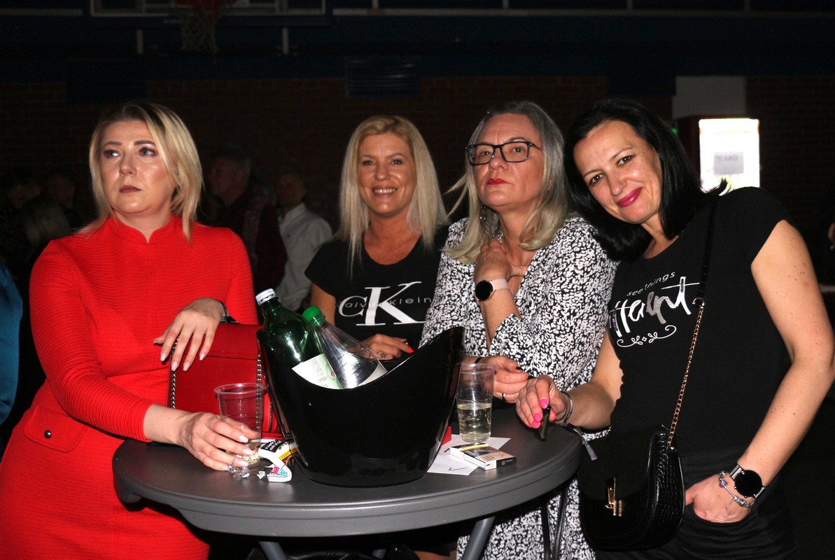 Neda Ukraden i grupa Vigor