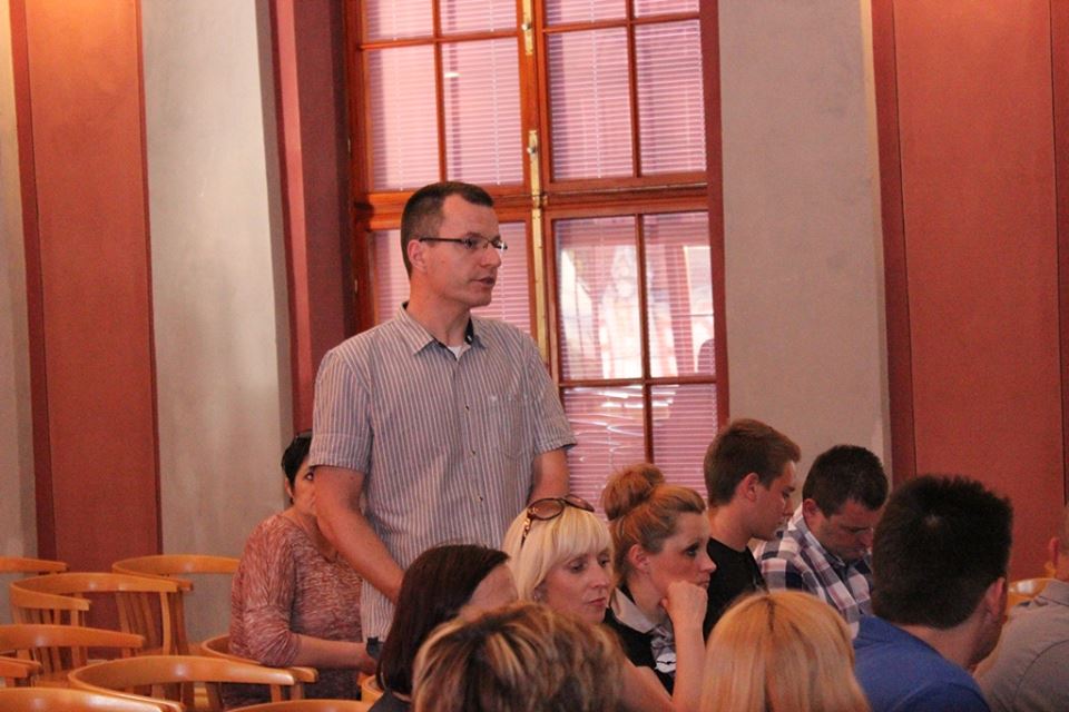 1332203413724183927739645338167