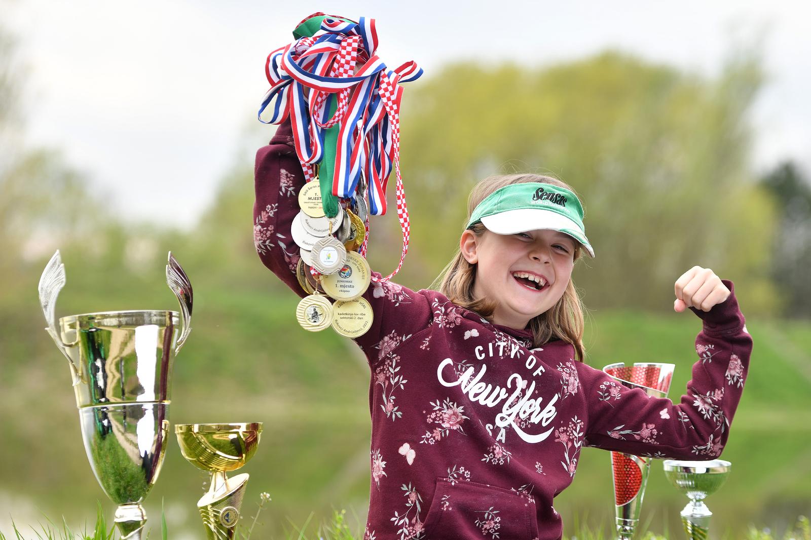 HANA HORVAT IZ PRELOGA Veliki ribički talent: Primila je poziv za U-15 reprezentaciju i putuje u Portugal! HANA HORVAT IZ PRELOGA Veliki ribički talent: Primila je poziv za U-15 reprezentaciju i putuje u Portugal!