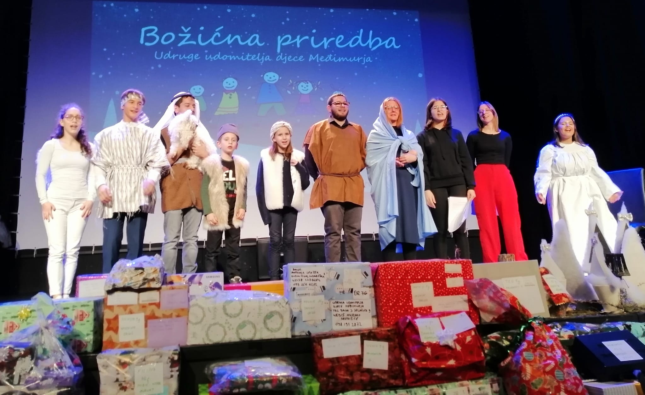 Božićna priredba Udruge udomitelja djece Međimurja u Centru za kulturu ‘Rudar’