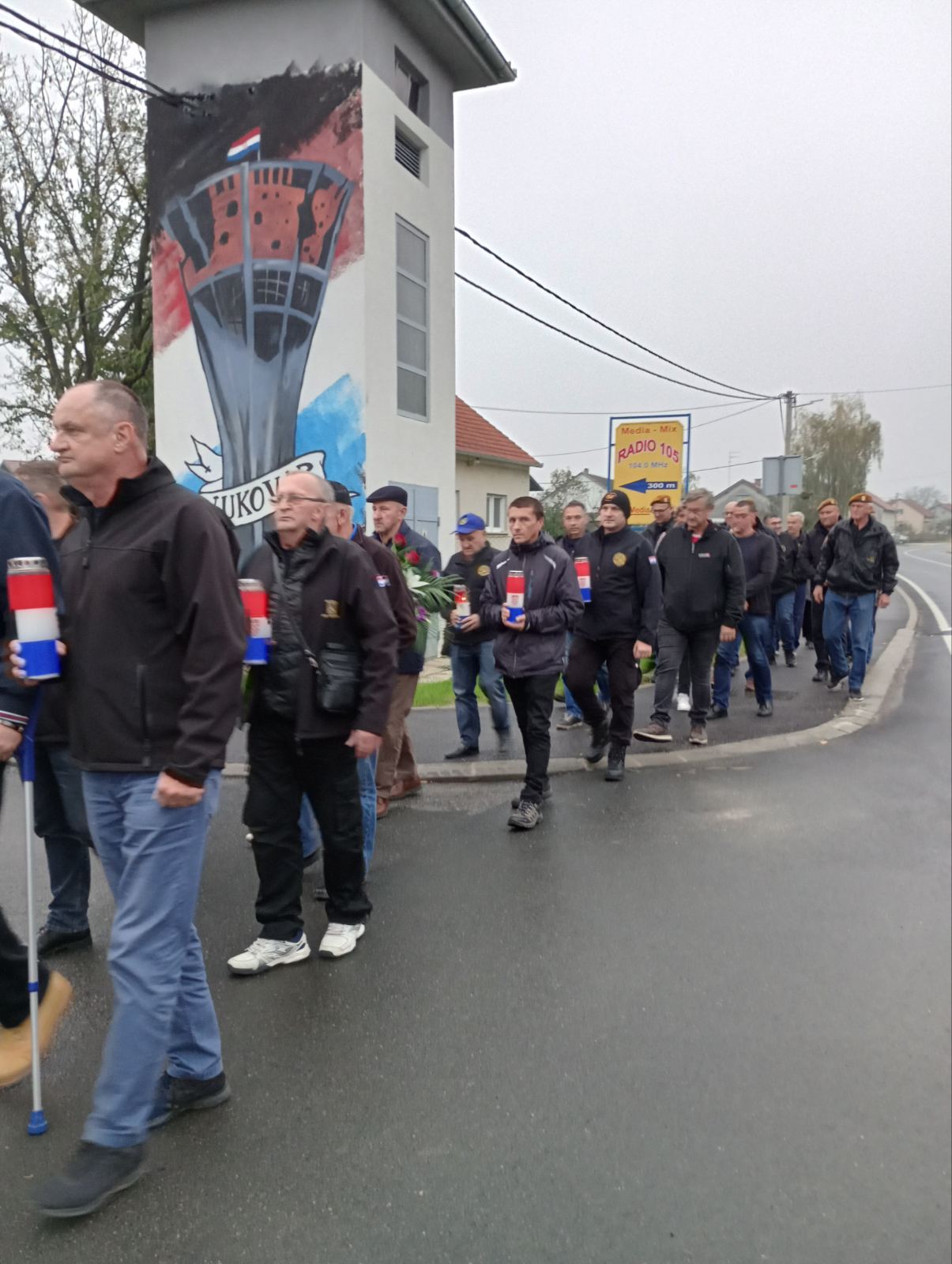 FOTO U Selnici odana počast poginulim hrvatskim braniteljima