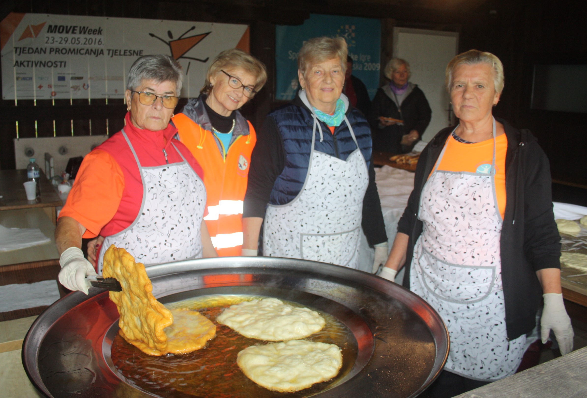 FOTO U Maloj Subotici tradicionalno obilježen Svjetski dan pješačenja