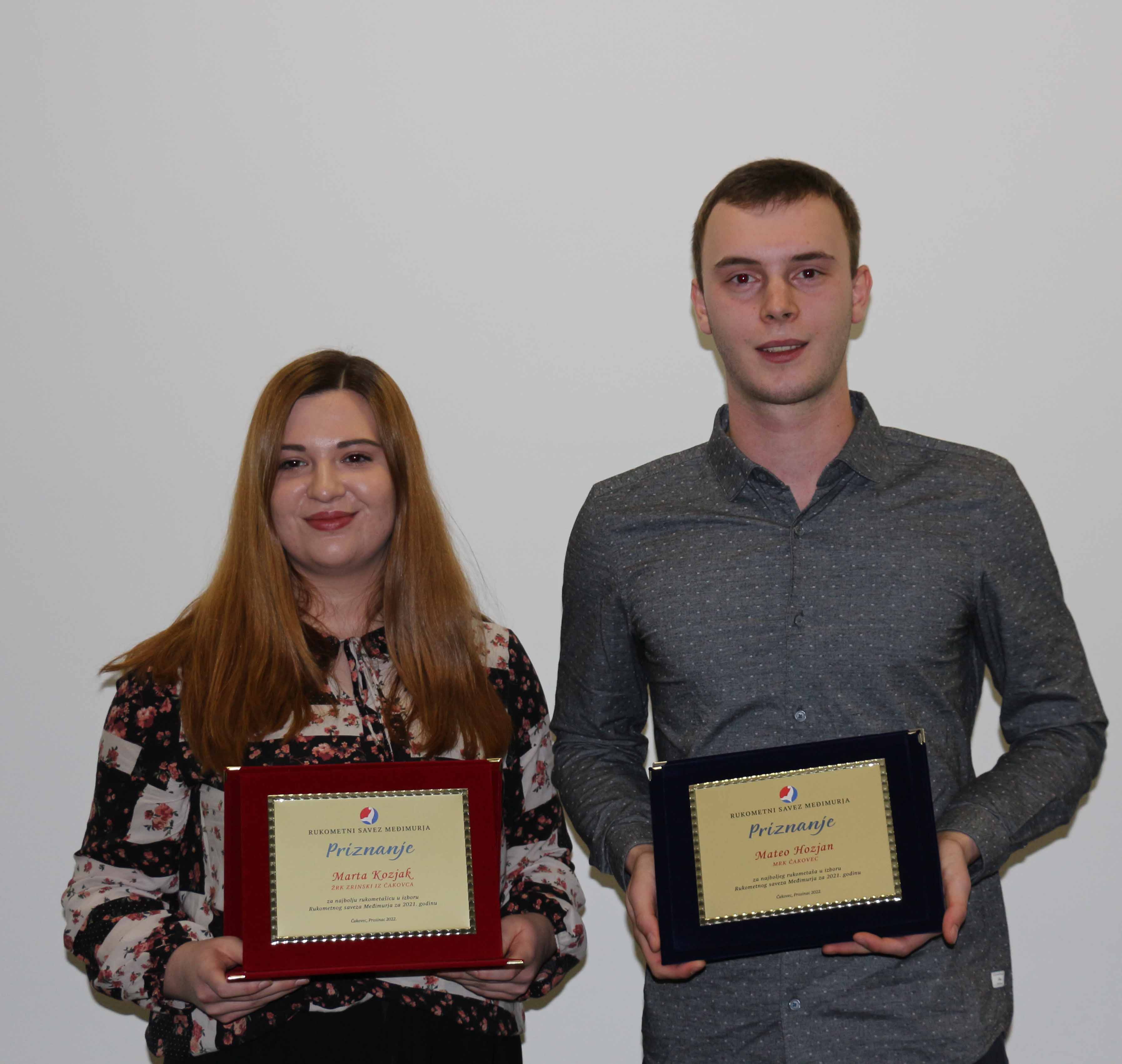 RUKOMETNI SAVEZ MEĐIMURJA Najboljim međimurskim rukometašima proglašeni Marta Kozjak i Mateo Hozjan! RUKOMETNI SAVEZ MEĐIMURJA Najboljim međimurskim rukometašima proglašeni Marta Kozjak i Mateo Hozjan!