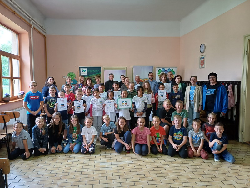 BRINIMO O OKOLIŠU U PŠ Gornji Kraljevec dodijeljene nagrade akcije “Čep odvoji, izlet osvoji!‟ BRINIMO O OKOLIŠU U PŠ Gornji Kraljevec dodijeljene nagrade akcije “Čep odvoji, izlet osvoji!‟