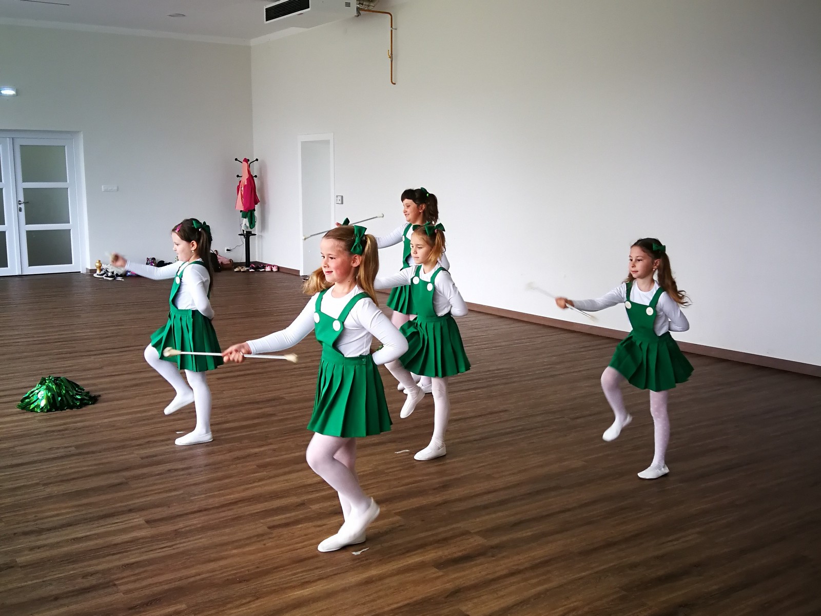 FOTO Mažoretkinje Nedelišća briljirale na online turniru, medalje će im stići poštom