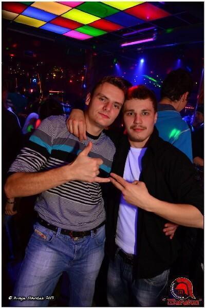 PIC00103 Maraton (Subota, 21.12.2013. – Energy madness party) PIC00103 Maraton (Subota, 21.12.2013. – Energy madness party)