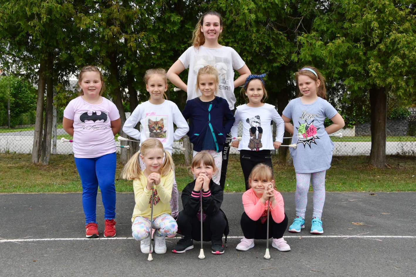 MAŽORETKINJE KOTORIBE Treći trening najmlađih na otvorenom