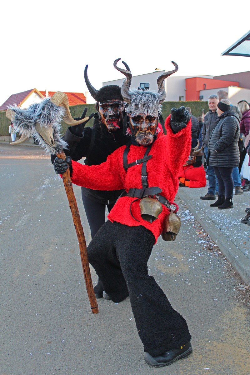 SEZONA MAŠKARA Veselo je bilo na Fašniku u Zasadbreg
