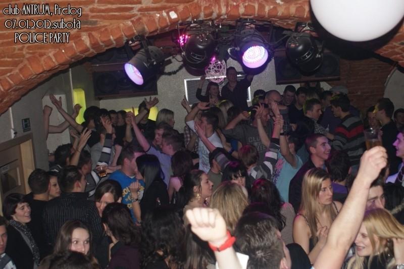 slika0088 Antrum (Subota, 7.1.2012) slika0088 Antrum (Subota, 7.1.2012)