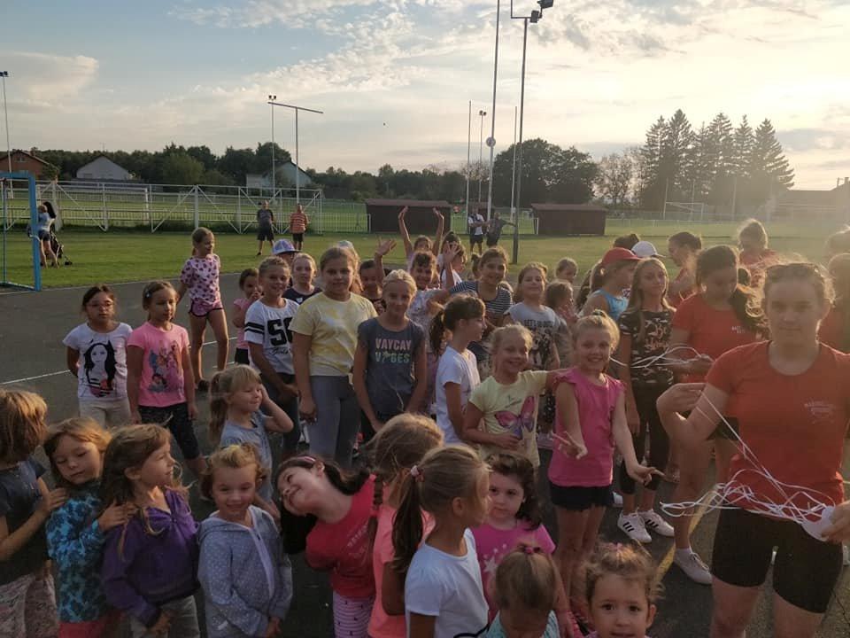 Medalje za polaznice: Uspješan četvrti Mažoret kamp u Kotoribi