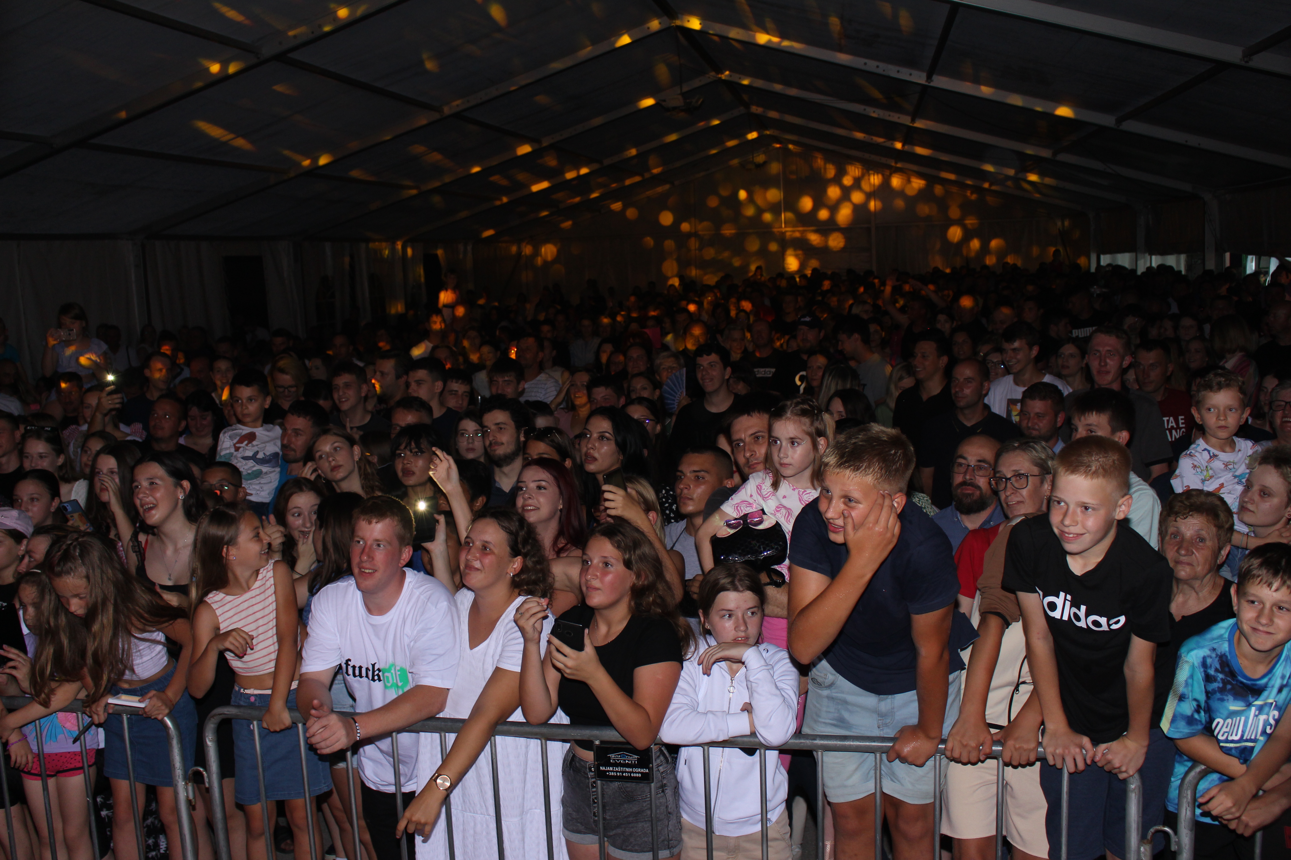 BILO JE NEZABORAVNO Koncert Maje Šuput u Donjoj Dubravi