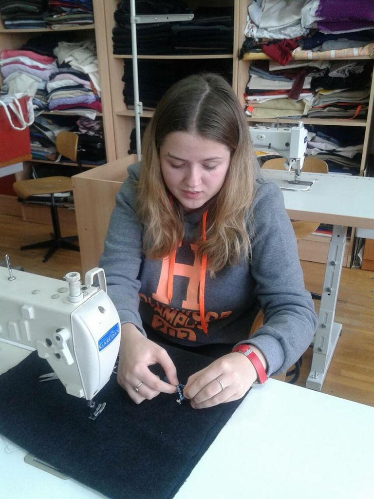 2543414410156177060332241804445