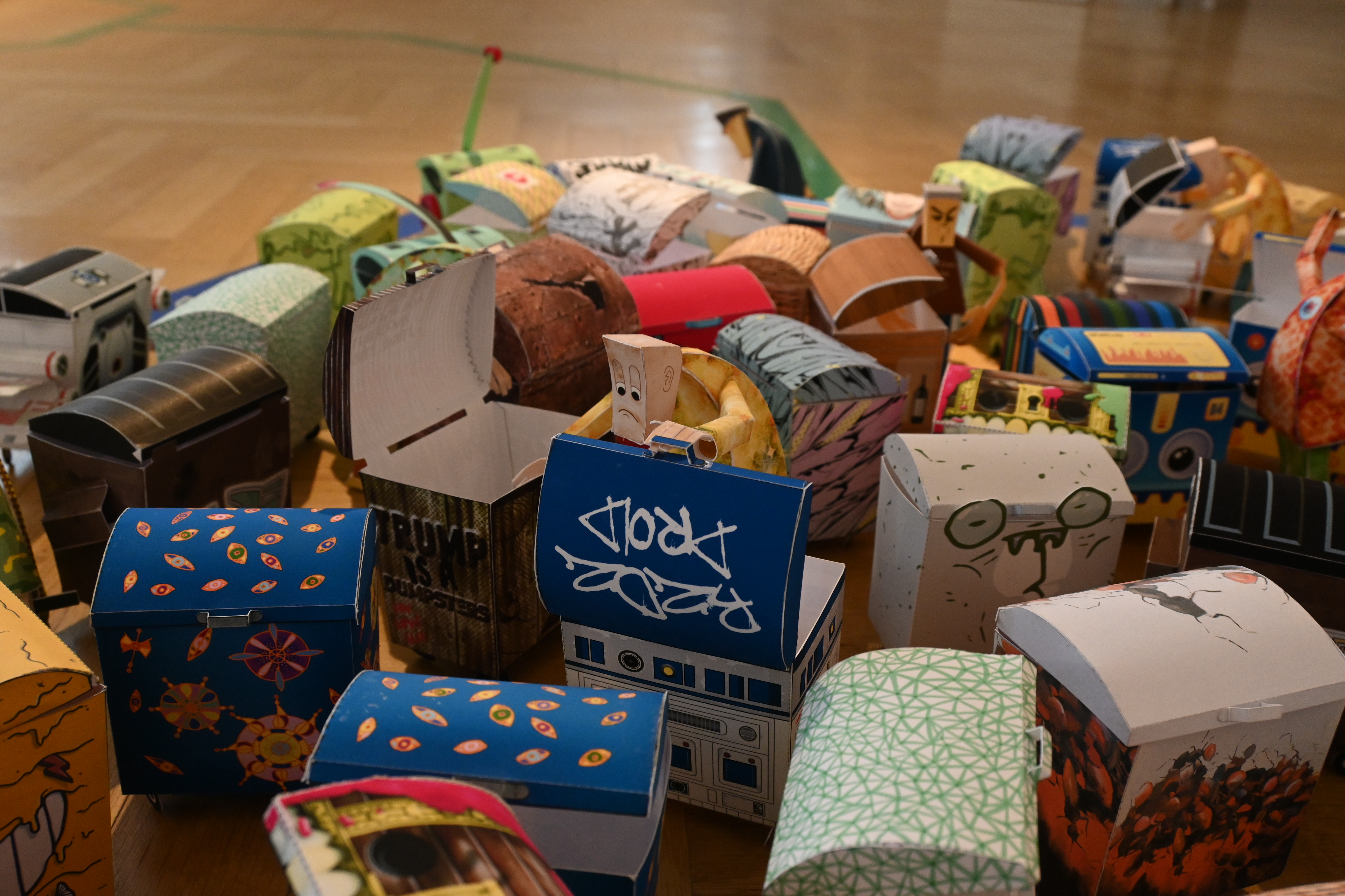 PRELOG Otvorena samostalna izložba ‘Papirnata energija’ akademskog umjetnika Marka Zubaka PRELOG Otvorena samostalna izložba ‘Papirnata energija’ akademskog umjetnika Marka Zubaka