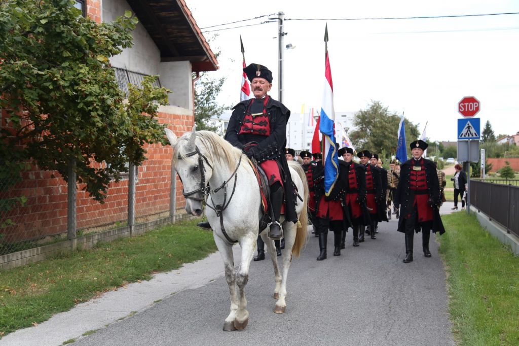 2153432010212942451132977178612