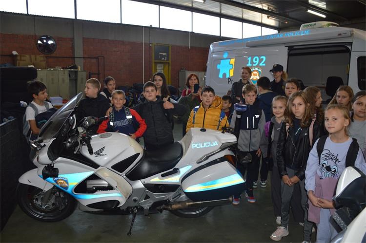 OŠ Belica posjet policija