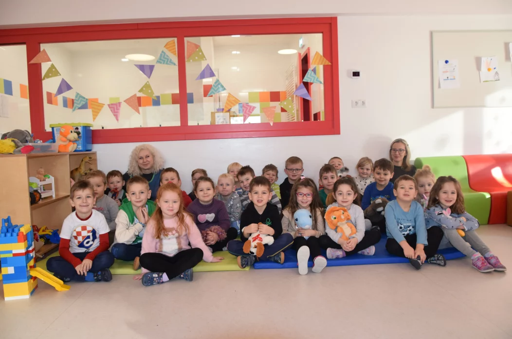 6. Vrtićka skupina Lavići iz DV Lastavica Dunjkovec 6. Vrtićka skupina Lavići iz DV Lastavica Dunjkovec