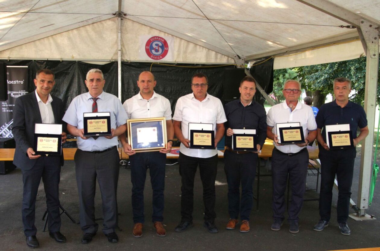 60 GODINA NK DUBRAVE Sivica proslavila rođendan uz emocije, plakete i gulaš (1)