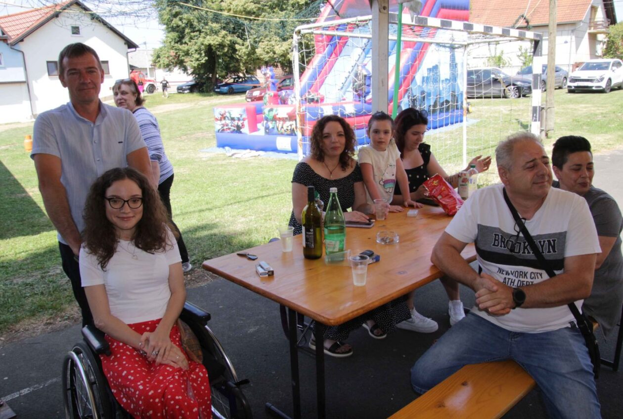 60 GODINA NK DUBRAVE Sivica proslavila rođendan uz emocije, plakete i gulaš (8)