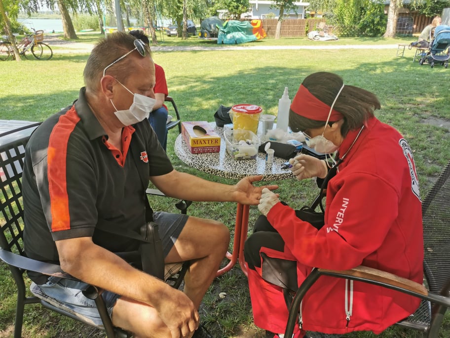 Humanitarci na okupu: Druženje dobrovoljnih darivatelja krvi na preloškoj Marini