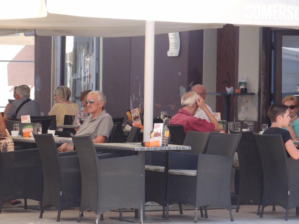 Prijepodnevna šetnja Čakovcem: Važno je kavicu popiti, lijepu riječ čuti, osjetiti bilo grada