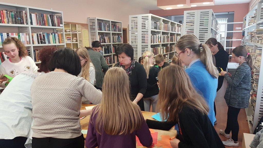 Kreativna radionica Društva Naša djeca Kotoriba – izradili čestitke za Majčin dan