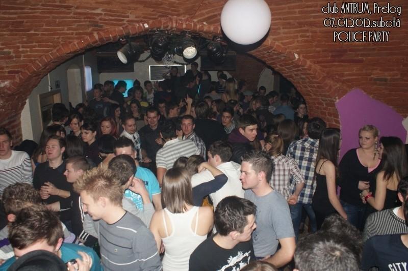 slika0038 Antrum (Subota, 7.1.2012) slika0038 Antrum (Subota, 7.1.2012)