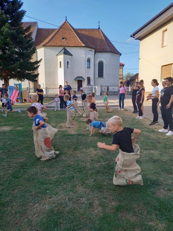 REKREACIJA ZA NAJMLAĐE Jesenski sportski susreti u Dječjem vrtiću Svetog Nikole