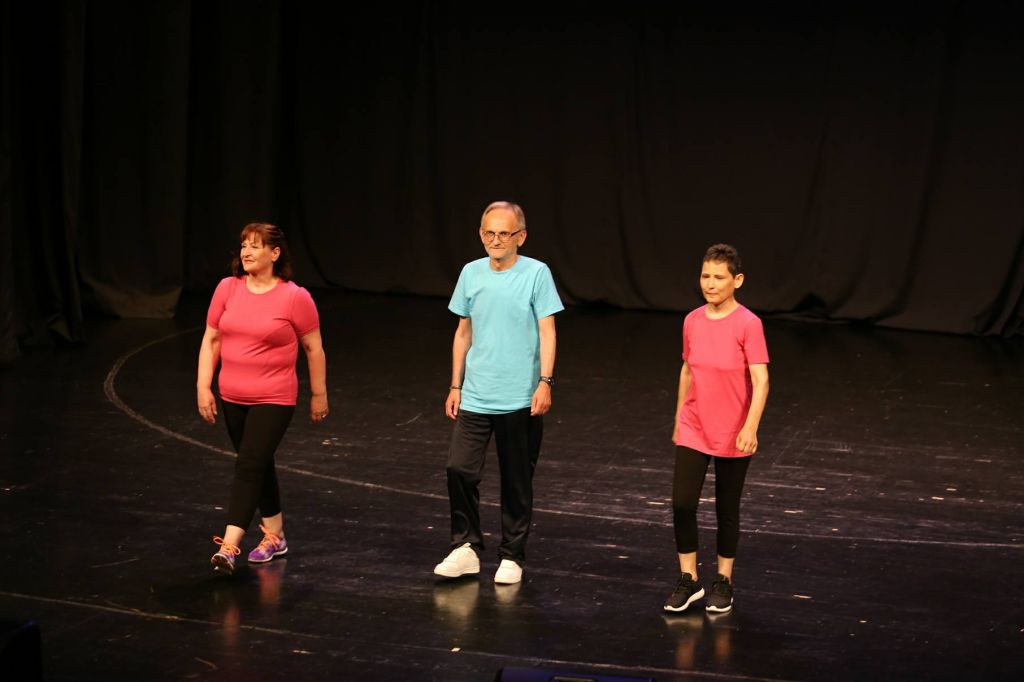 3418974610215167916488220256342