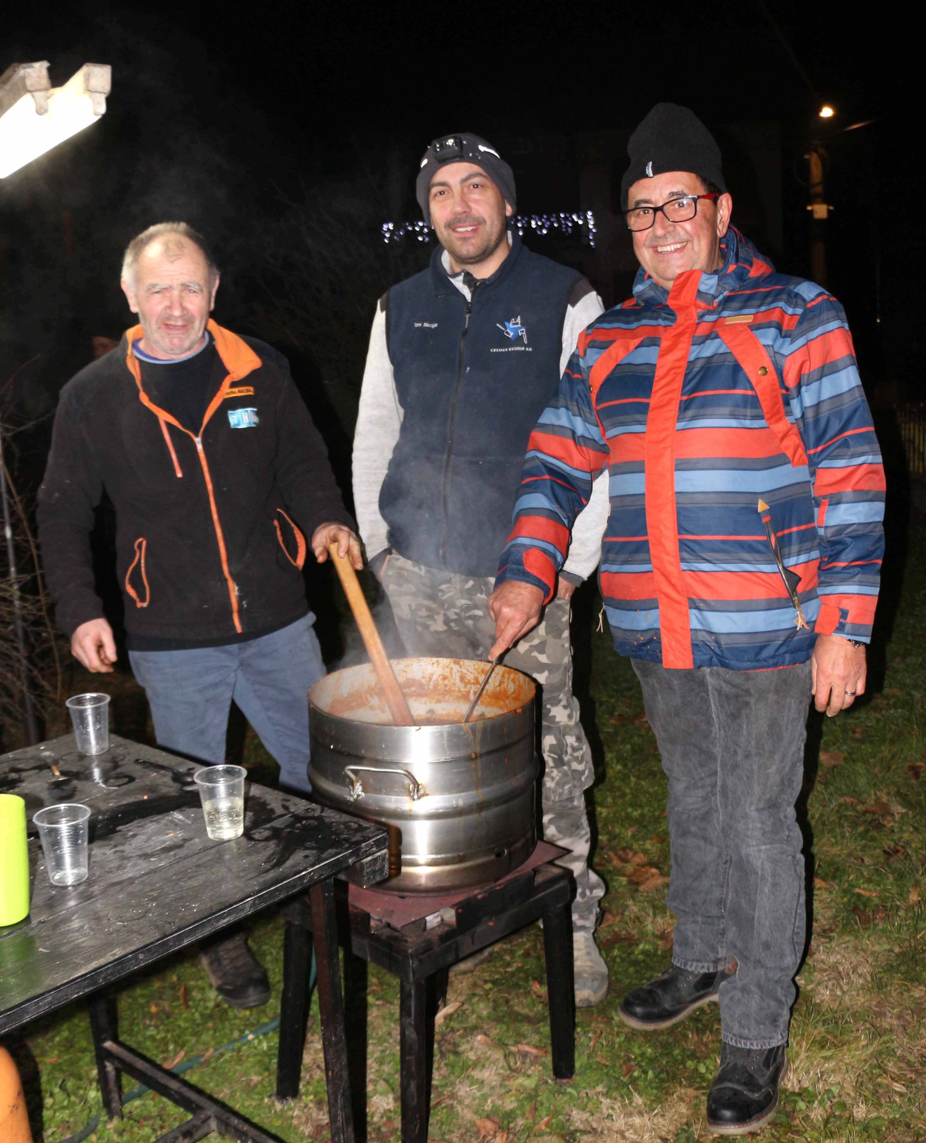 DOMAŠINEC Plamen tradicije ne jenjava – Polnoćka, okusi i zajedništvo obilježavaju blagdane