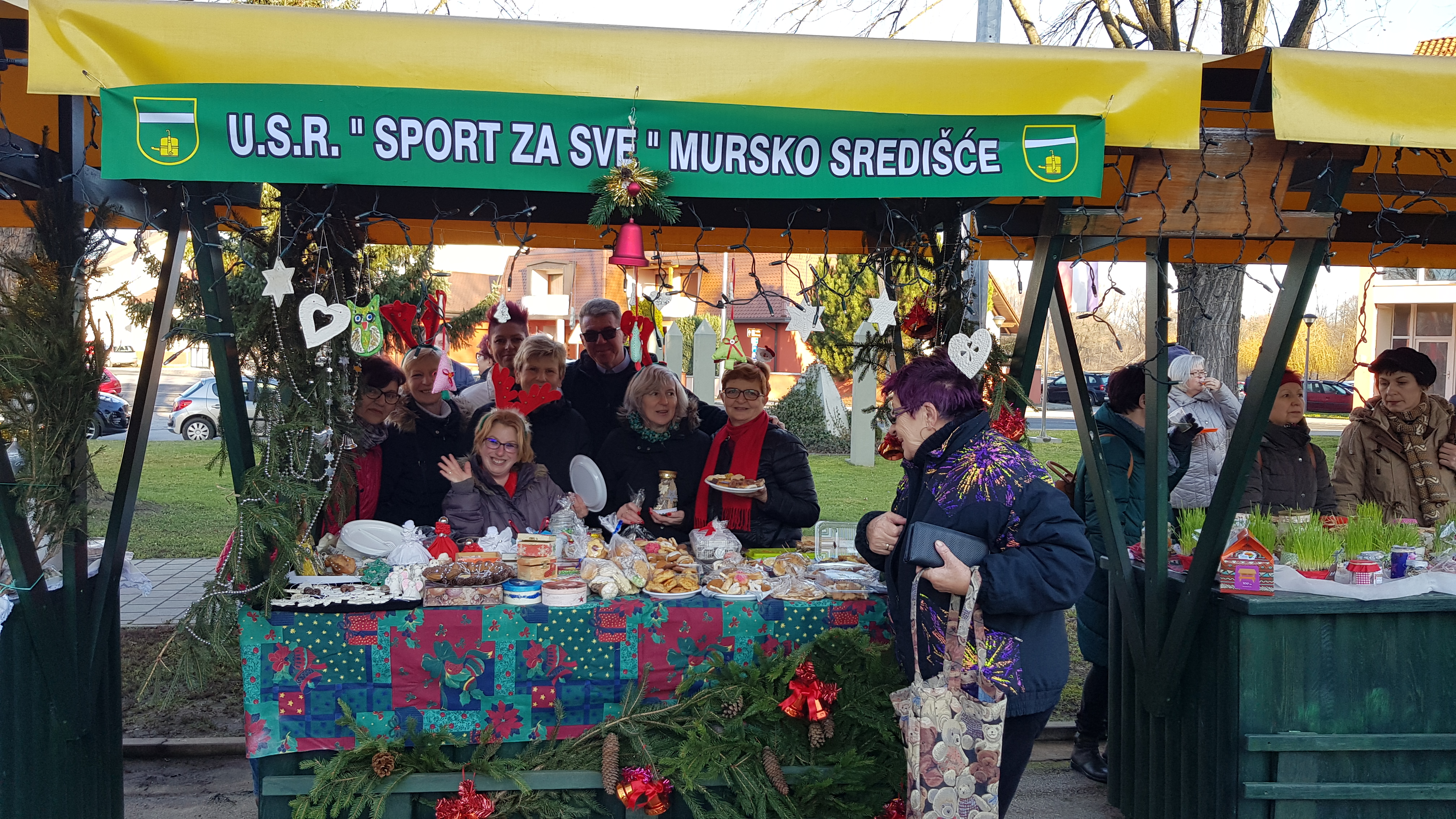 FOTO Druženje građana na Badnje jutro u Murskom Središću
