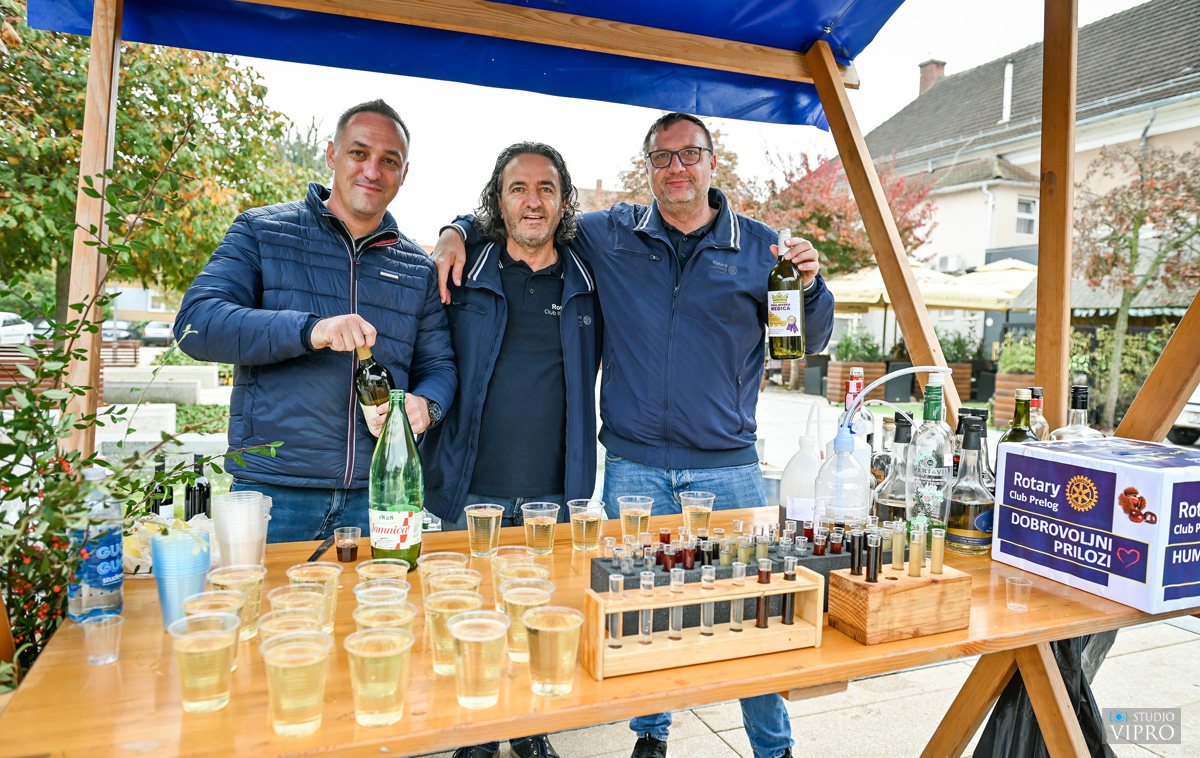 ZA POMOĆ POTREBITIMA Održana još jedna kestenijada Rotary cluba Prelog