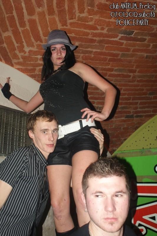 slika0100 Antrum (Subota, 7.1.2012) slika0100 Antrum (Subota, 7.1.2012)