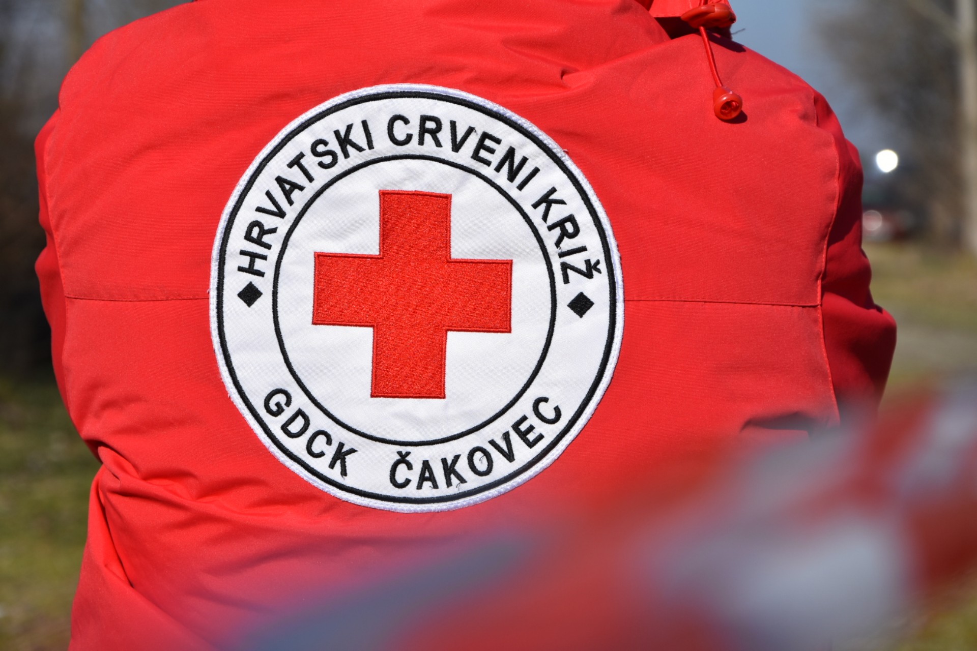 HUMANITARKA UZ DRAVU Kros utrka u čast stradalog policajca Željka Murka