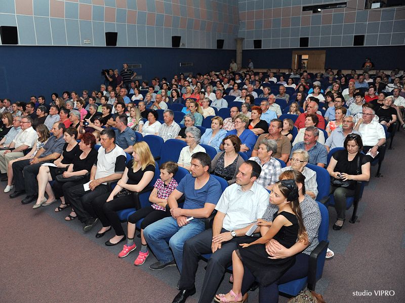 354015404dsc0036843657