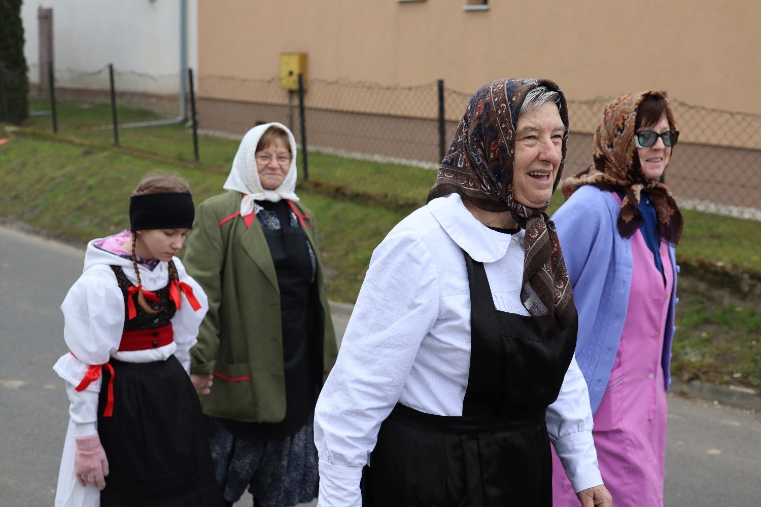 Fašenjska povorka od Marofa preko Žabnika, Vrhovljana do centra Svetog Martina na Muri!