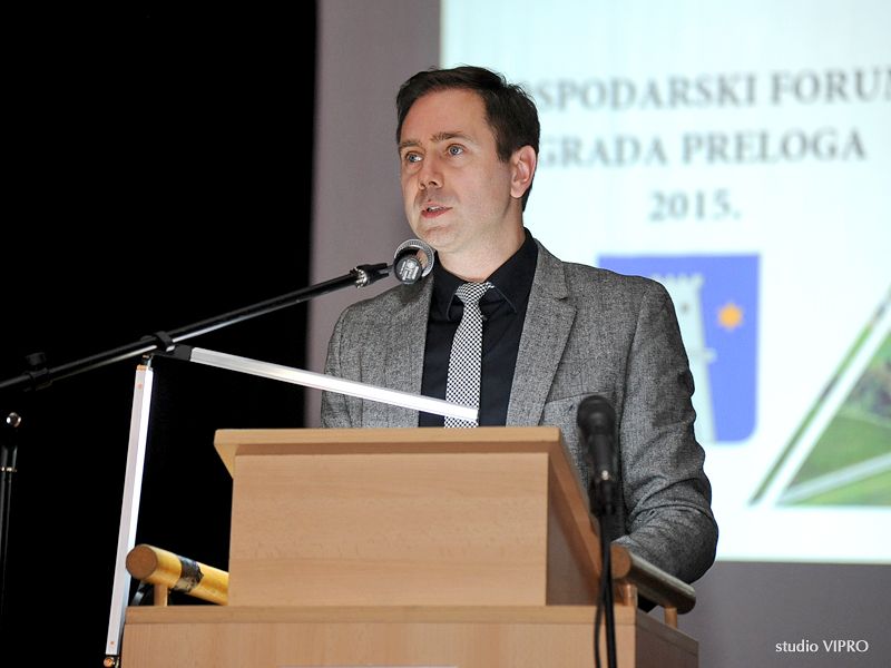 322213641dsc8049714958