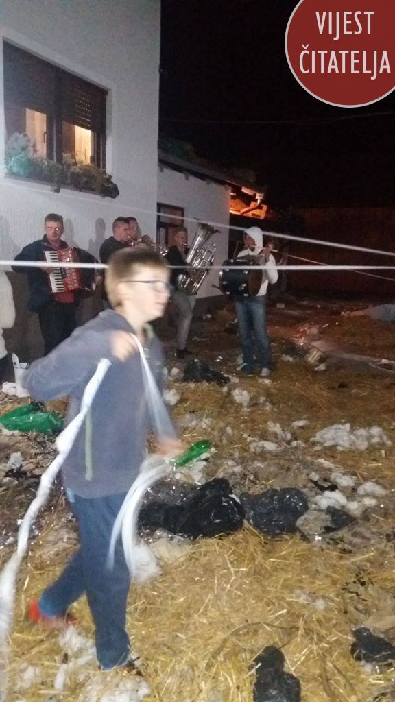 1370962710208918576140394485574