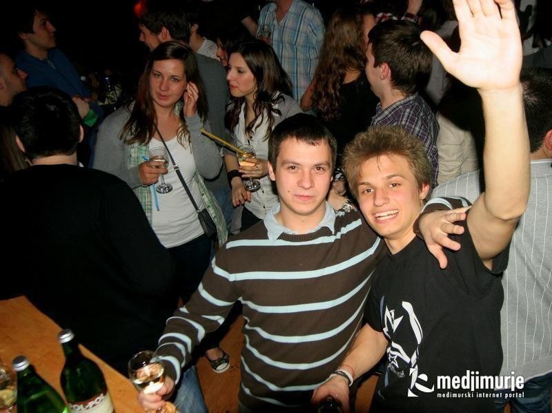 slika0008 Arcus (Subota, 14.4.2012) slika0008 Arcus (Subota, 14.4.2012)