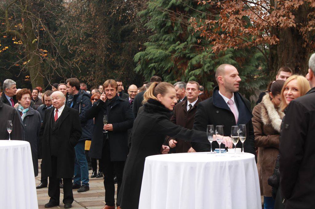 1233376310204928046864250120630