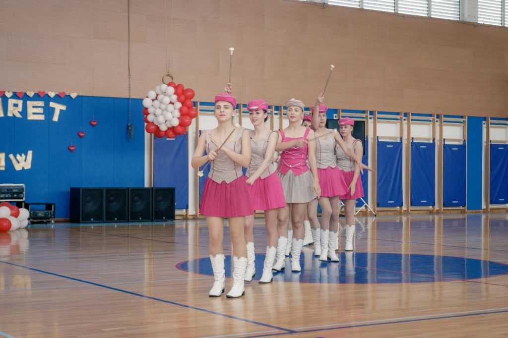 3296057157820444254034580949126