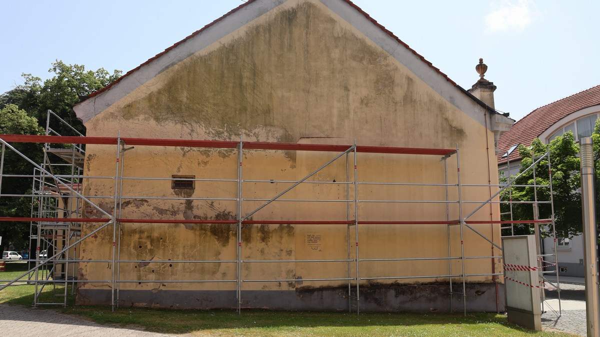 FOTO Potpisani Ugovori za sanaciju zgrade Feštetić i dvije ambulante bivšeg Doma zdravlja, projekti vrijedni približno 580 tisuća eura FOTO Potpisani Ugovori za sanaciju zgrade Feštetić i dvije ambulante bivšeg Doma zdravlja, projekti vrijedni približno 580 tisuća eura